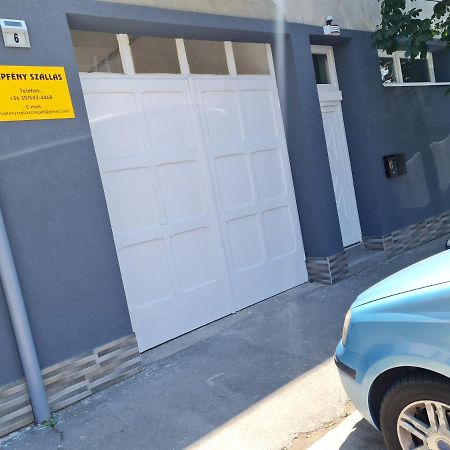 Napfeny Szallas Szeged Bagian luar foto