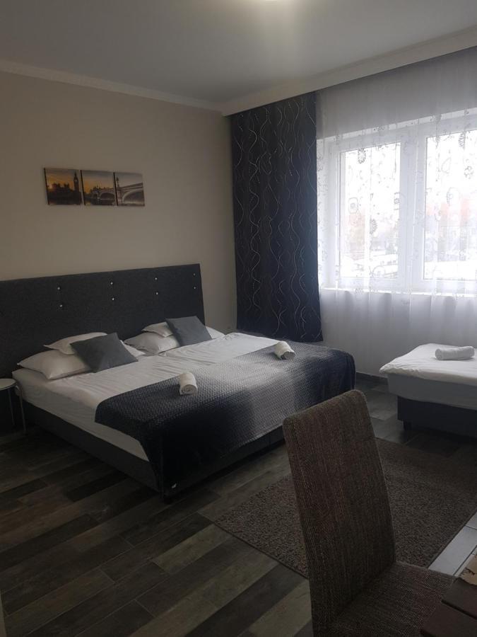 Napfeny Szallas Szeged Bagian luar foto